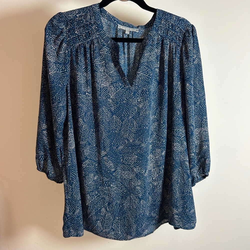 Daniel Rainn Womens 1X Navy Blue White Dotted Print V-Neck Blouse DX24710PR1